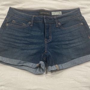 Aeropostale Jean short mid rise size 2